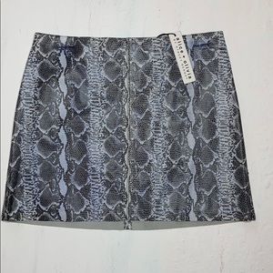 Alice & Olivia leather skirt